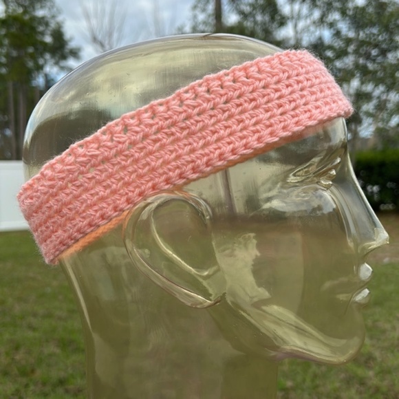 New hand crafted peach headband - Picture 1 of 5
